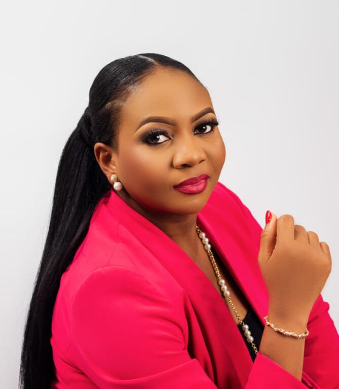 DR. OLAIDE AGBAJE An Educator | Mentor | Speaker | Real Estate Consultant.